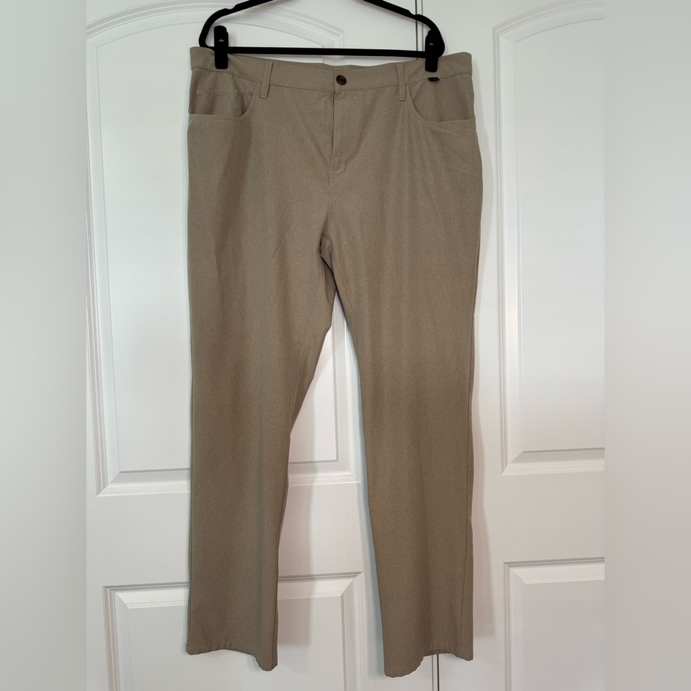 Travis Mathew Open to Close Golf Pants Size 40